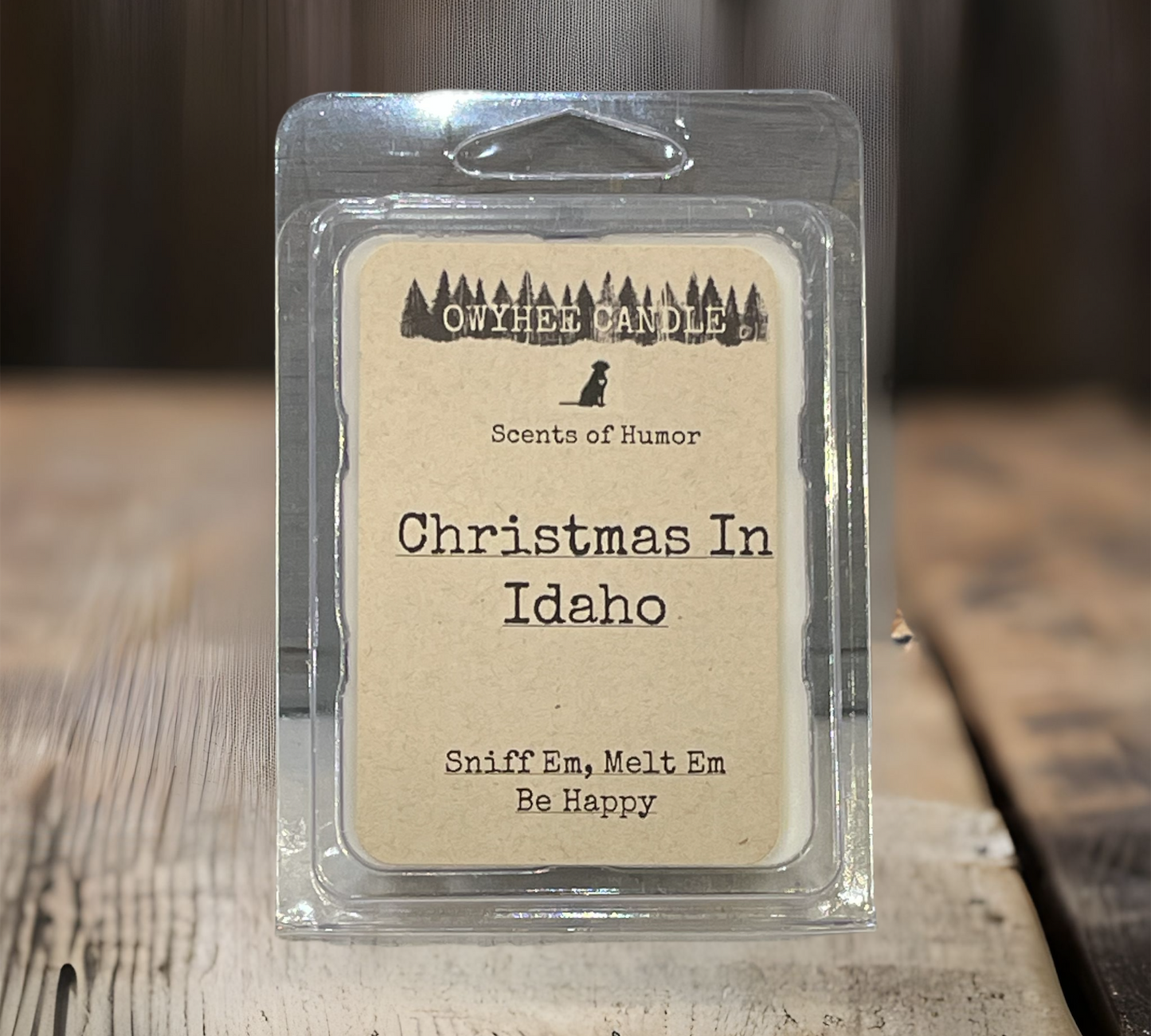 Natural soy blend wax candle melts that offer a long-lasting scent. 